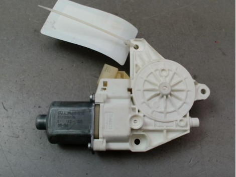MECANISME+MOTEUR LEVE-GLACE AVANT DROIT MERCEDES CLASSE C BERL. III Phase 1 (204) 2007-2010