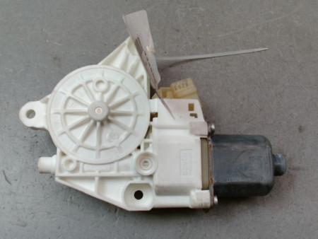 MECANISME+MOTEUR LEVE-GLACE ARRIERE GAUCHE MERCEDES CLASSE C BERL. III Phase 1 (204) 2007-2010