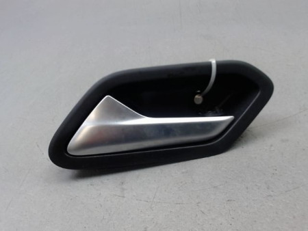 POIGNEE INTERIEURE PORTE AVANT GAUCHE DACIA DUSTER 2010-