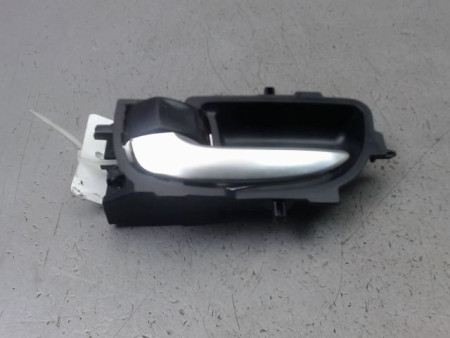 POIGNEE INTERIEURE PORTE AVANT GAUCHE TOYOTA AURIS 2010-