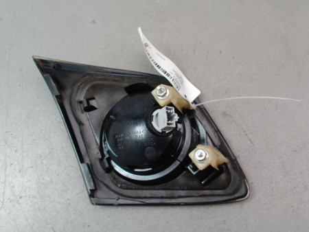 FEU ARRIERE INTERIEUR DROIT MAZDA MAZDA 3  5P