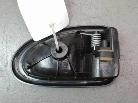 POIGNEE INTERIEURE PORTE ARRIERE GAUCHE RENAULT CLIO CAMPUS II Phase 2 2009-2012