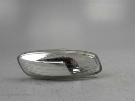 REPETITEUR AILE GAUCHE PEUGEOT 308