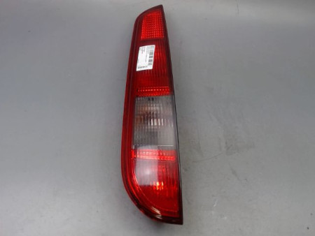 FEU ARRIERE GAUCHE  FORD FOCUS SW 2005-2007