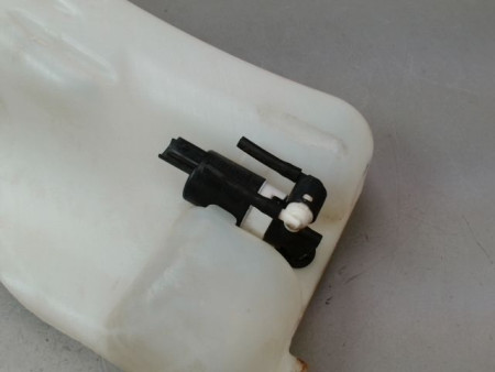 RESERVOIR LAVE-GLACE AVANT RENAULT MEGANE III Phase 1 2008-2012
