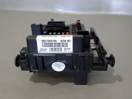 BOITE A FUSIBLES PEUGEOT 206 1998-2009