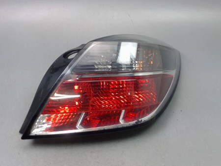 FEU ARRIERE DROIT OPEL ASTRA GTC III Phase 2 (H) 2007-2011