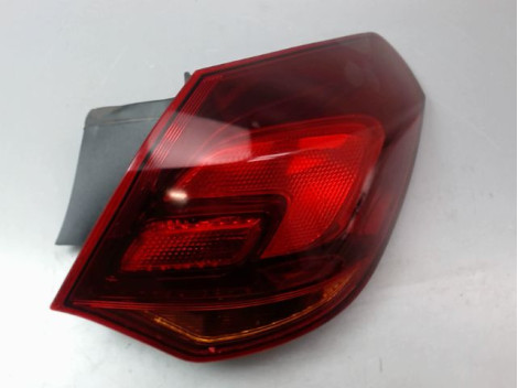 FEU ARRIERE DROIT OPEL ASTRA 2004-