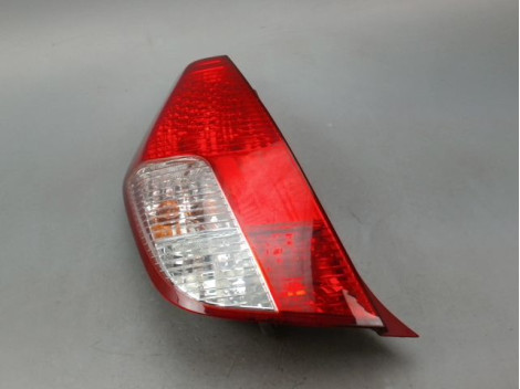 FEU ARRIERE GAUCHE  HYUNDAI I 10 I Phase 1 2008-2010