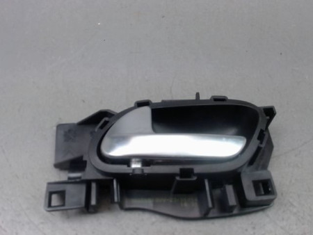 POIGNEE INTERIEURE PORTE AVANT GAUCHE PEUGEOT 2008 Phase 1 2013-...
