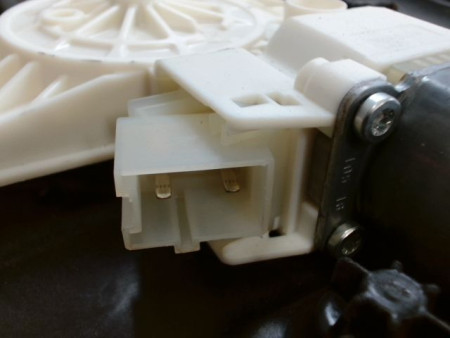MECANISME+MOTEUR LEVE-GLACE AVANT GAUCHE MERCEDES CLASSE A 2004-