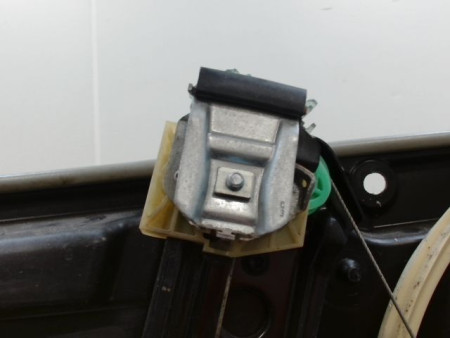 MECANISME+MOTEUR LEVE-GLACE AVANT GAUCHE MERCEDES CLASSE A 2004-