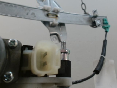 MECANISME+MOTEUR LEVE-GLACE AVANT DROIT KIA RIO 2005-