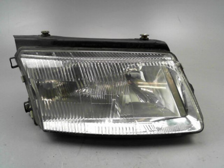 PHARE DROIT VOLKSWAGEN PASSAT BERL. IV Phase 1 (3B) 1996-2000