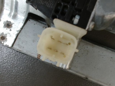 MECANISME+MOTEUR LEVE-GLACE AVANT DROIT NISSAN X-TRAIL