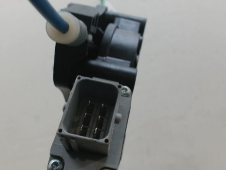 MECANISME+MOTEUR LEVE-GLACE AVANT GAUCHE OPEL CORSA 2010-