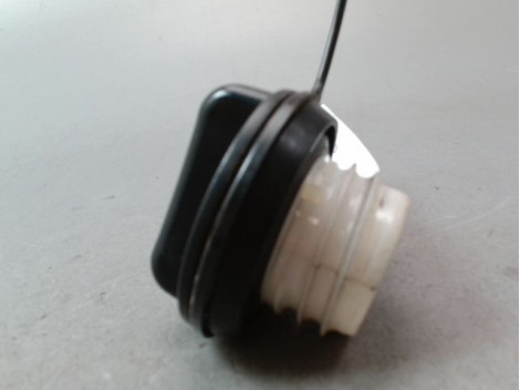 BOUCHON RESERVOIR A CARBURANT NISSAN MICRA 2009-