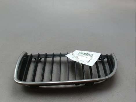 GRILLE CALANDRE GAUCHE BMW SERIE 3 BERL. V Phase 1 (E90) 2005-2008