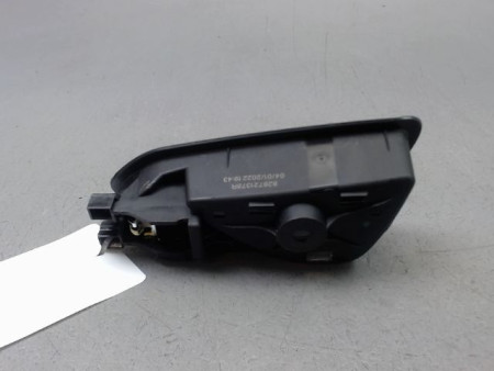 POIGNEE INTERIEURE PORTE AVANT DROIT RENAULT CLIO