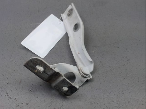 COMPAS DROIT CAPOT AUDI A3 2003-