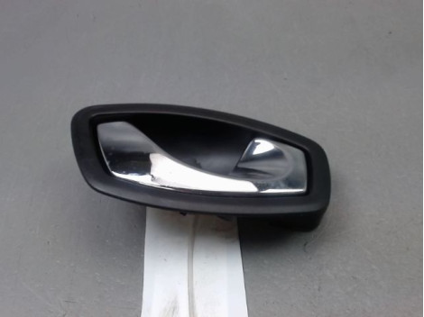 POIGNEE INTERIEURE PORTE AVANT DROIT RENAULT TRAFIC