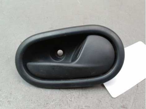 POIGNEE INTERIEURE PORTE AVANT DROIT DACIA SANDERO II Phase 1 2012-...