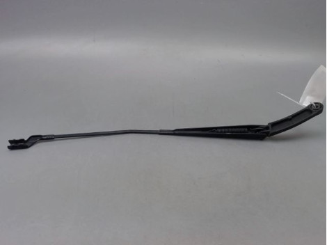 BRAS ESSUIE-GLACE AVANT DROIT VOLKSWAGEN POLO 2009-