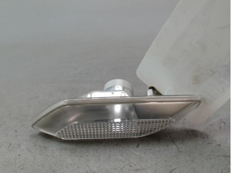 REPETITEUR AILE DROIT DACIA SANDERO 2008-