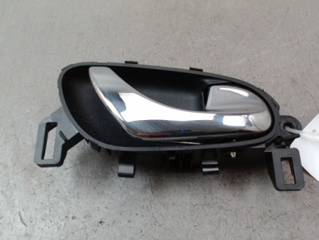 POIGNEE INTERIEURE PORTE ARRIERE DROIT NISSAN QASHQAI BREAK II Phase 1 2014-...