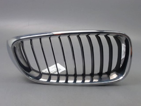 GRILLE CALANDRE DROIT BMW SERIE 3 BERL. VI (F30/F80) 2011-...