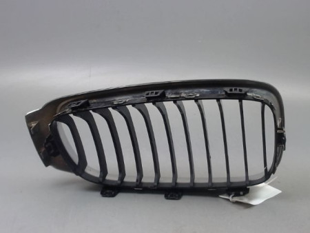 GRILLE CALANDRE GAUCHE BMW SERIE 3 BERL. VI (F30/F80) 2011-...