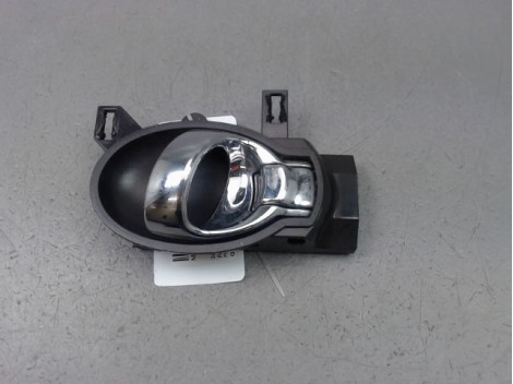 POIGNEE INTERIEURE PORTE AVANT GAUCHE NISSAN CUBE
