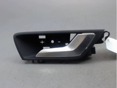 POIGNEE INTERIEURE PORTE AVANT DROIT FORD FOCUS 2008-