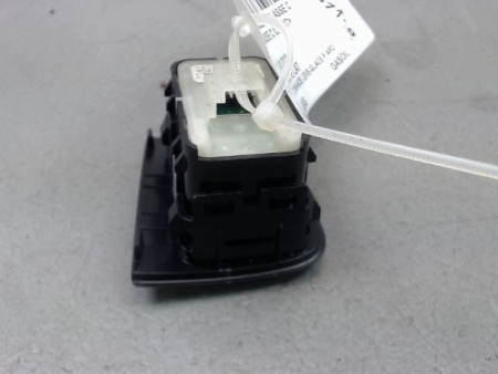 COMMANDE LEVE-GLACE PORTE ARD MERCEDES CLASSE C 2007-