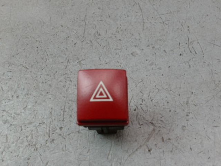 BOUTON DE WARNING PEUGEOT 206 + 2009-2013