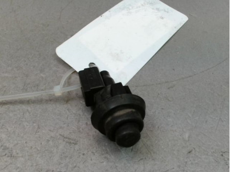 CONTACTEUR PORTE AVANT GAUCHE DACIA SANDERO I 2008-2012