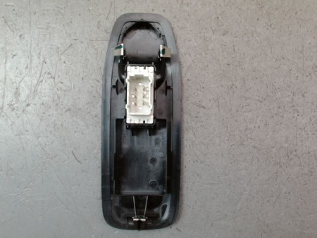 COMMANDE LEVE-GLACE PORTE AVD PEUGEOT 208 Phase 1 2012-...