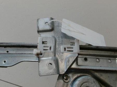 MECANISME+MOTEUR LEVE-GLACE AVANT DROIT DACIA SANDERO I 2008-2012