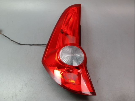FEU ARRIERE GAUCHE  OPEL AGILA