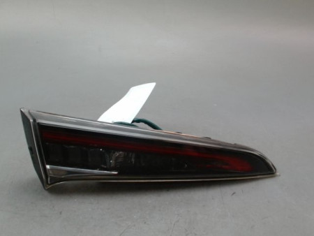 FEU ARRIERE INTERIEUR GAUCHE TOYOTA COROLLA 2004-