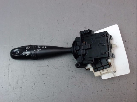 COMMANDE ECLAIRAGE TOYOTA YARIS I Phase 2 2003-2005