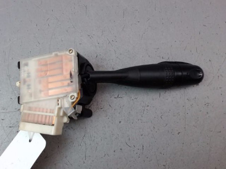 COMMANDE ECLAIRAGE TOYOTA YARIS I Phase 2 2003-2005