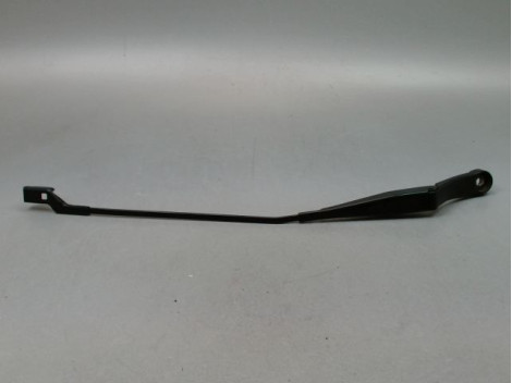 BRAS ESSUIE-GLACE AVANT DROIT PEUGEOT 308 SW 2008-
