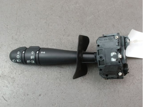 COMMANDE ECLAIRAGE RENAULT CLIO CAMPUS II Phase 2 2009-2012