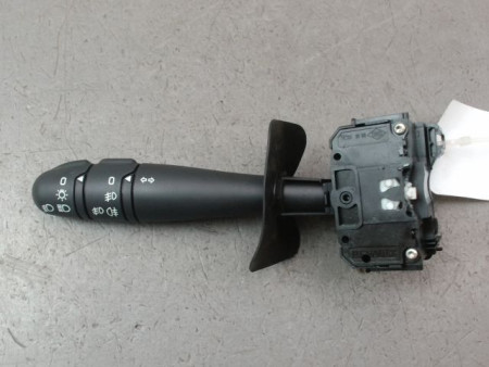 COMMANDE ECLAIRAGE RENAULT CLIO CAMPUS II Phase 2 2009-2012