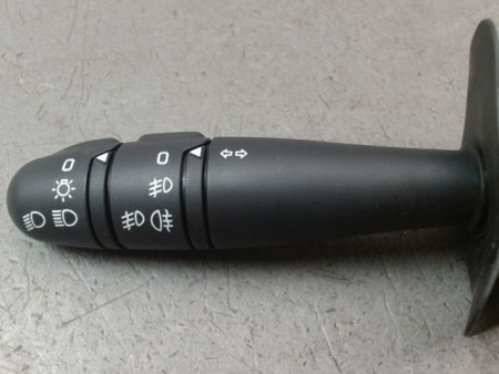 COMMANDE ECLAIRAGE RENAULT CLIO CAMPUS II Phase 2 2009-2012