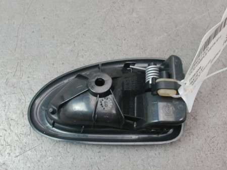 POIGNEE INTERIEURE PORTE ARRIERE GAUCHE RENAULT CLIO CAMPUS II Phase 2 2009-2012