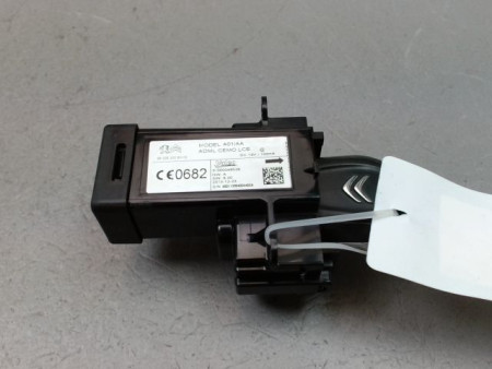 LECTEUR DE CARTE CITROEN GRAND C4 PICASSO 2006-