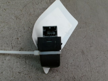 COMMANDE LEVE-GLACE PORTE ARG AUDI A3 SPORTBACK