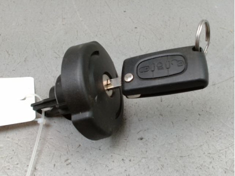 BOUCHON RESERVOIR A CARBURANT CITROEN C5 BERL. II (X7) 2008-...